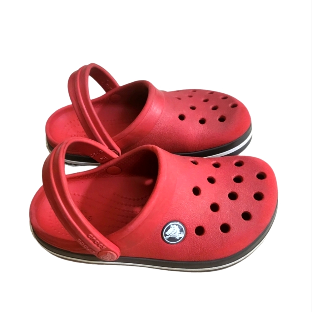 Crocs Red Clog Unisex Kids Size C10 Iconic Comfort